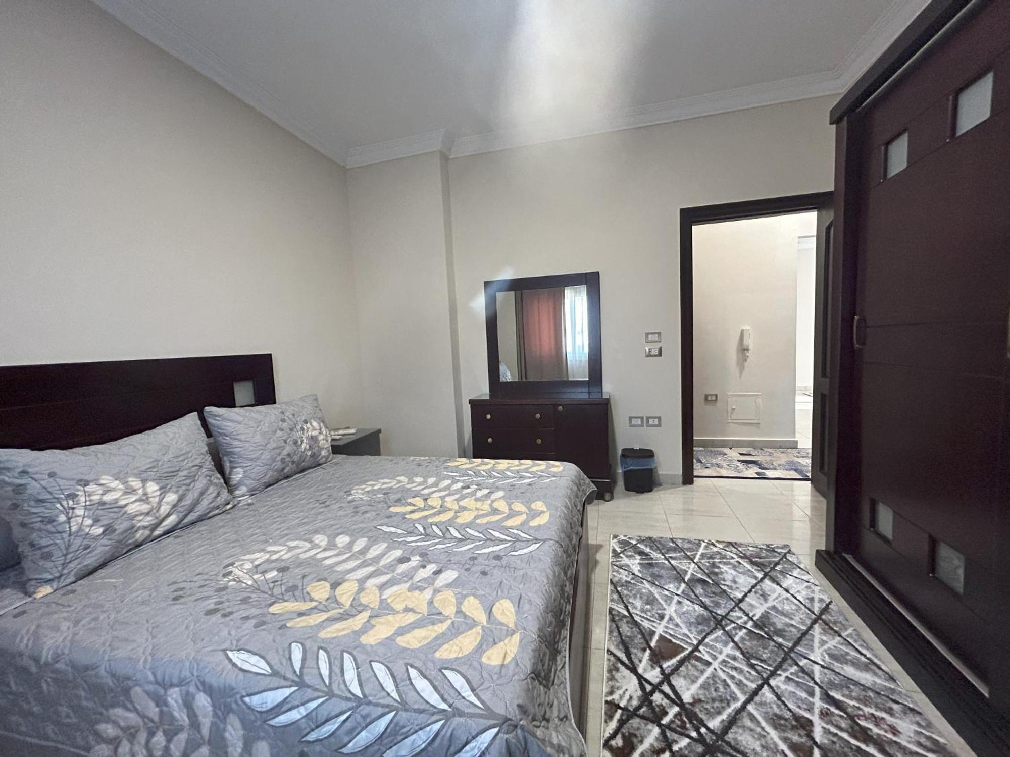 Luxury Apartments Beside Mall Of Arabia And Dar Al-Fouad Hospital - Families Only- No Alcoholic Beverages 6th of October City Exteriér fotografie